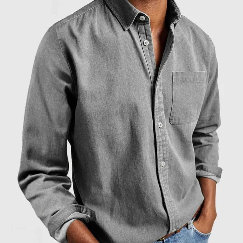 Chemise en jean pour homme : denim classique